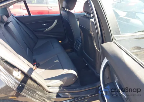 2015 BMW 320I z USA, uszkodzony, nr VIN WBA3B1C58FK141526